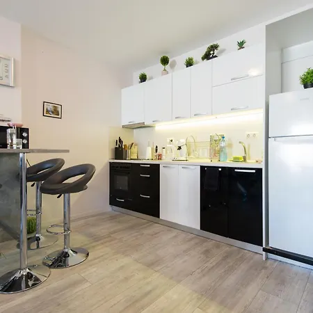 La Luxury Goldstrand