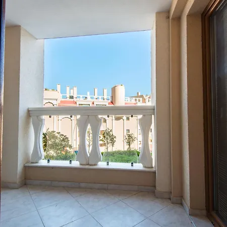 La Luxury Apartman *