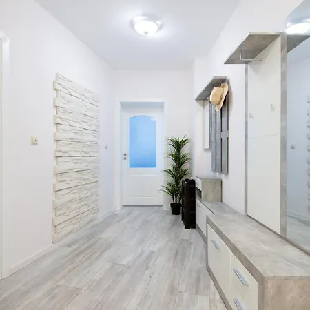 Apartment La Luxury