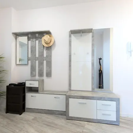 La Luxury Apartment