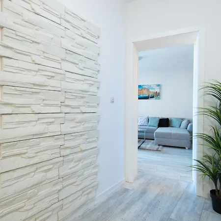 Apartment La Luxury *